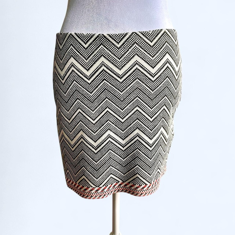 Zara Chevron Mini Skirt in Black and Cream